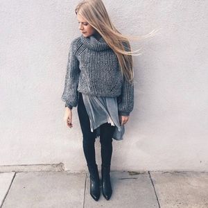 LF turtle neck sweater